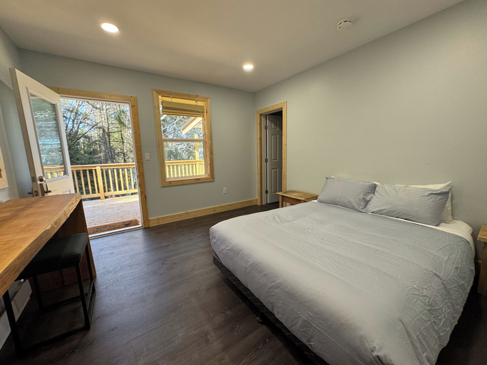 Bedroom 2, Green Coast Lodge, Skeena-Queen Charlotte