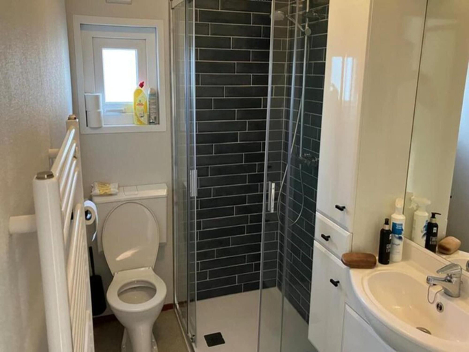 Bathroom 2, Holiday Home in Voorthuizen Near Veluwe Forest, Barneveld