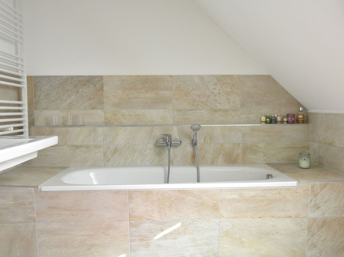 Bathroom 4, Quaint Apartment in Barth near Sea Beach, Vorpommern-Rügen