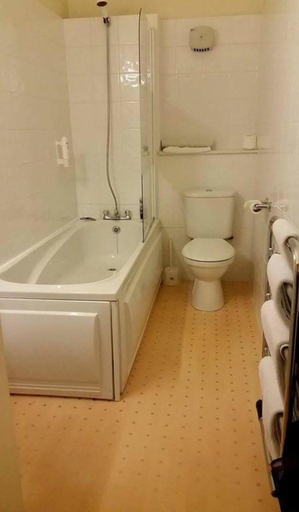 Bathroom 3, The Royal Hotel Tain, Highland