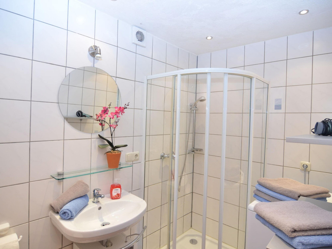 Bathroom, Gemutliche Ferienwohnung, Lechbruck, Ostallgäu