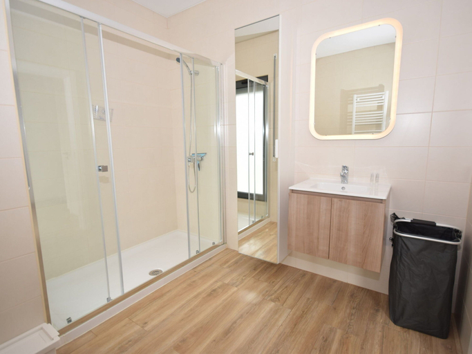 Bathroom 4, Comfortable Villa in Coto With Swimming Pool, Caldas da Rainha