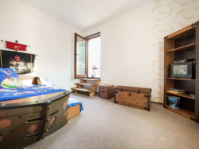 Bedroom 3, Charming Retreat, Ballenstedt, Harz