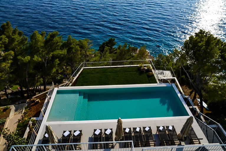 Sport & Beauty 2, Villa Colomba a luxury villa in Brela, seafront, Brela