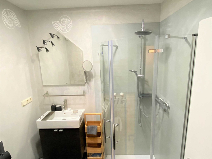 Bathroom 2, Wohnung Nahe Inselsberg Wanderwege, Gotha