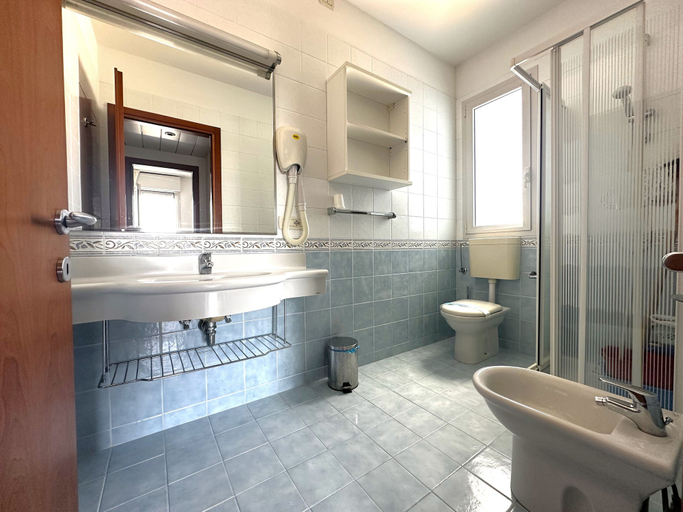 Bathroom, Residence Eurostar, Venezia