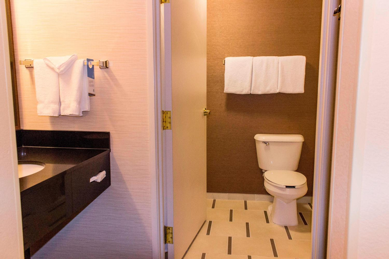 Bathroom 4