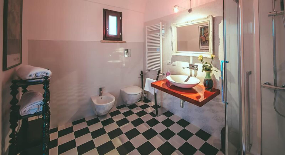 Bathroom 4, Villa Nella B&B, Bari