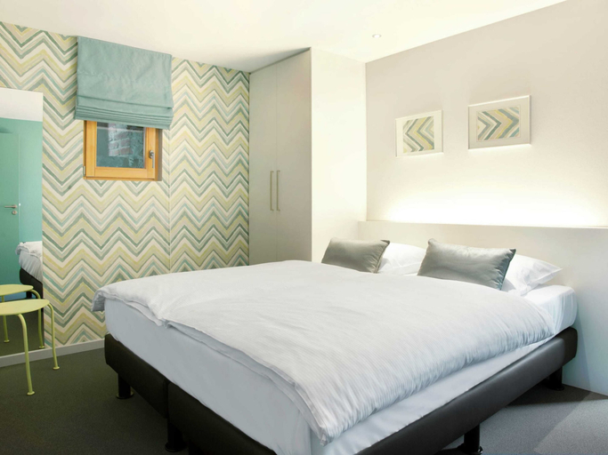 Bedroom 2, Majestic Holiday Home in Butgenbach With Turkish Steambath, Liège