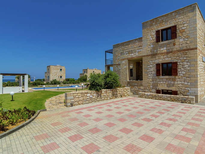 Exterior & Views 2, Villa in Kamisiana With Private Pool & Beach, Crete
