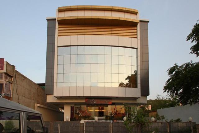 Hotel Sheela Shree Plaza, Jhansi