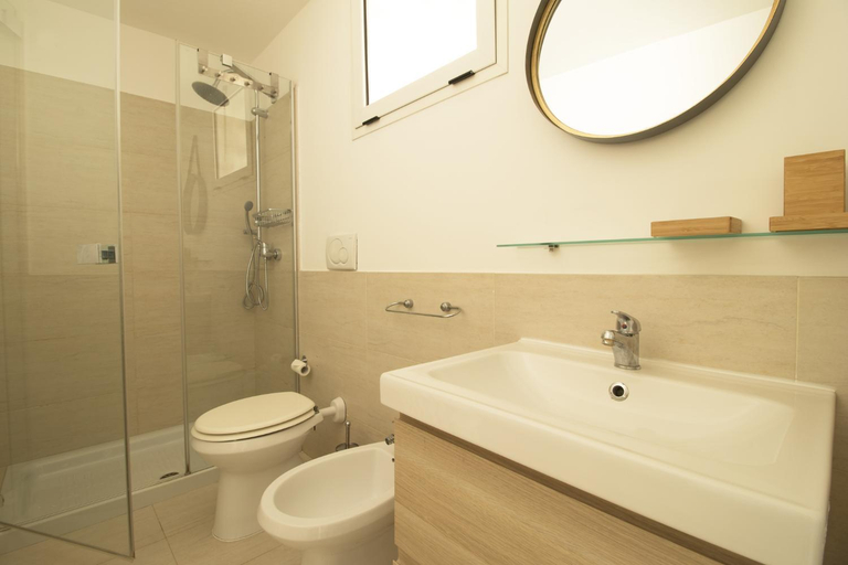 Bathroom 3, PALAZZO FORLEO Luxury Apartment, Lecce