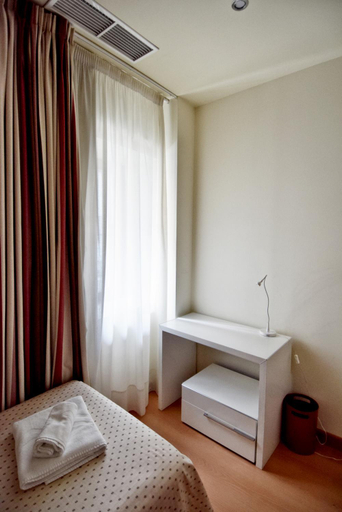 Bedroom, Apartamentos Maria Luisa, Burgos