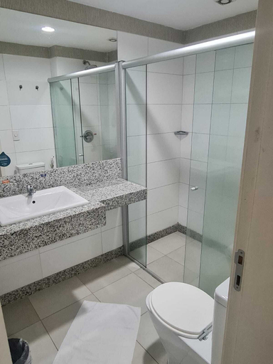Bathroom 3, Suites Pampulha Hotel, Belo Horizonte