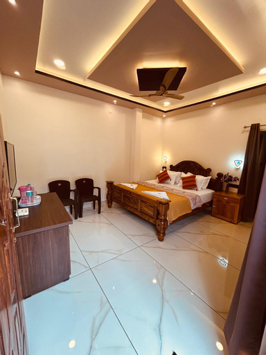 Bedroom 8