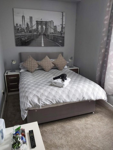 Bedroom 4, The Vale Hotel, Kingston upon Hull