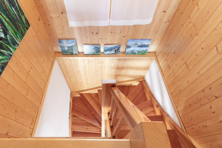 Others 4, Chalet Belle Roche Recently Renovated Jacuzzi, Martigny