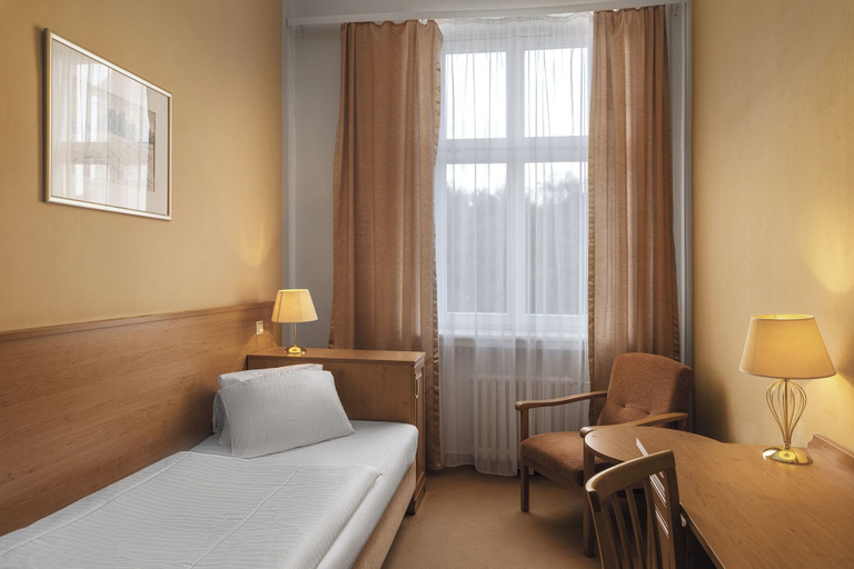 Bedroom 2, Spa Hotel Savoy, Cheb