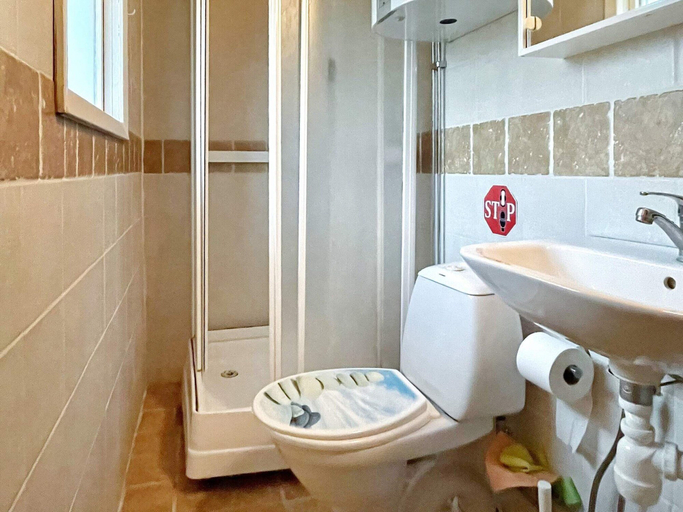 Bathroom, 4 Star Holiday Home in Kopingsvik, Borgholm