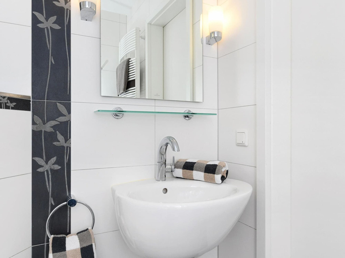 Bathroom 5, Comforts Near Seaside Charm, Vorpommern-Rügen