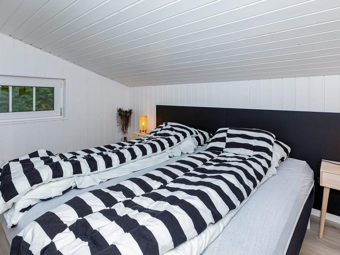 Room 5, 6 Person Holiday Home in Farso, Vesthimmerland