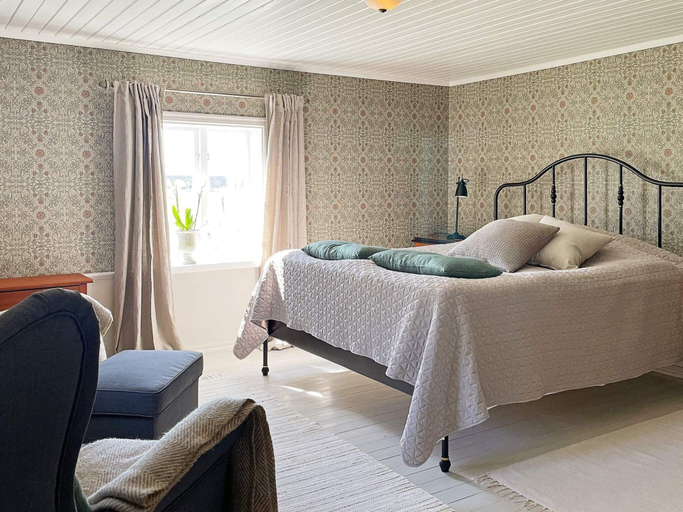 Room 3, 4 Star Holiday Home in Mariestad, Mariestad