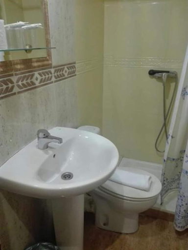 Bathroom 2, Hotel La Mina, Ciudad Real