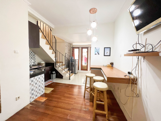 Dining Room 15