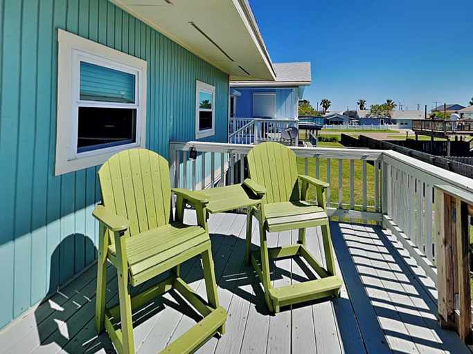 Others 1, Bayview Bungalow, Aransas