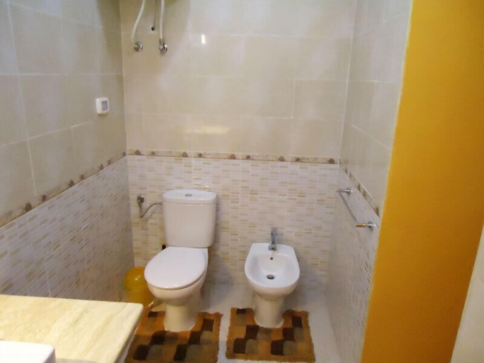 Bathroom 5, Hotel Gorizia, Catania