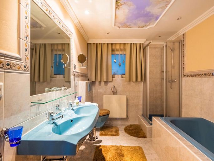 Bathroom 4, Beautiful Apartment in Langenfeld With Terrace, Imst