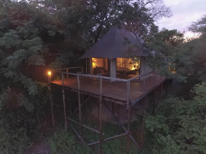 Others 4, Taranga Safari Lodge, Kapako