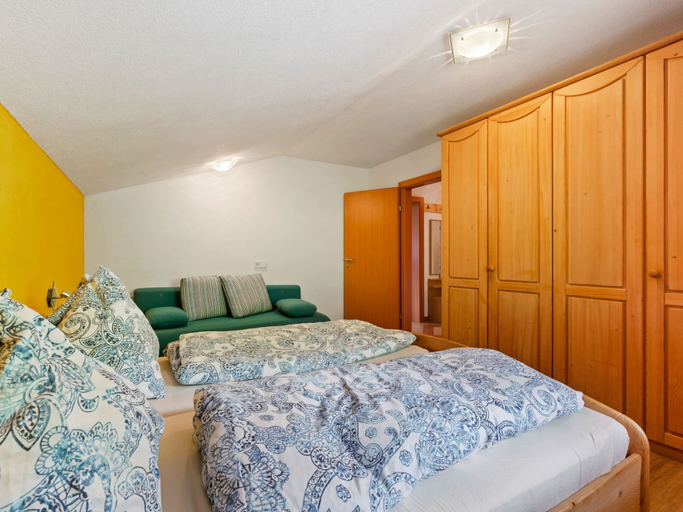 Bedroom 2, Sunlit Apartment near Ski Area in Hollersbach im Pinzgau, Zell am See