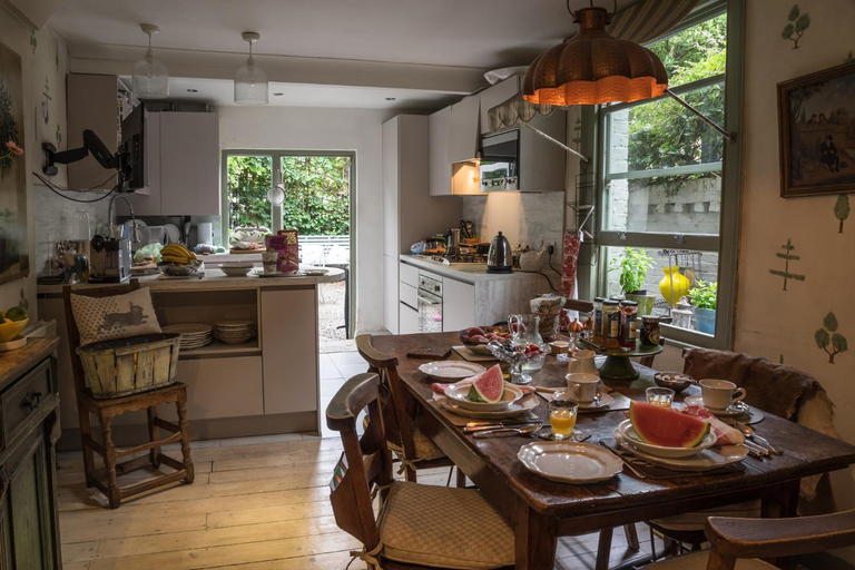 Others 3, Hurlingham Bed and Breakfast, London