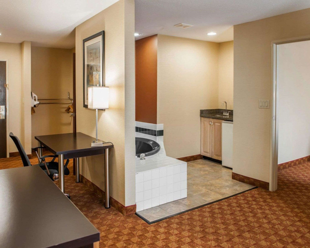 Others 5, Quality Inn Franklin I-65, Johnson