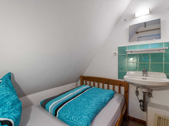 Bedroom 4, Gemutliches Ferienhaus im Sauerland in der Natur, Hochsauerlandkreis