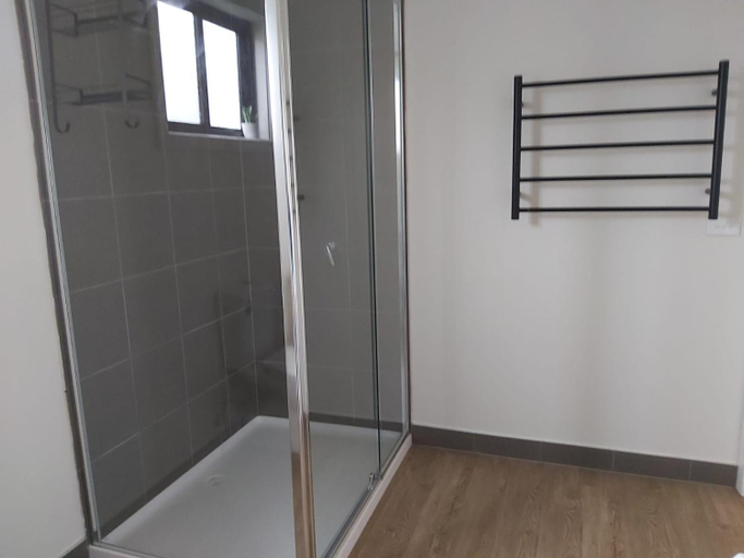 Bathroom 3, Sunset View Villa, Colac-Otway - South