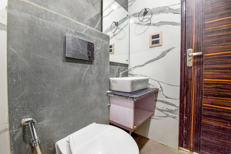 Bathroom, Fabexpress Ganges Pride, Dehradun