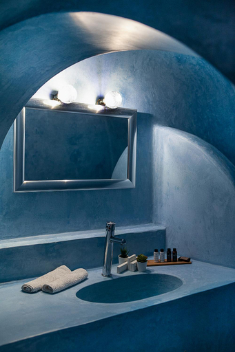 Others 3, Radiant Santorini, South Aegean