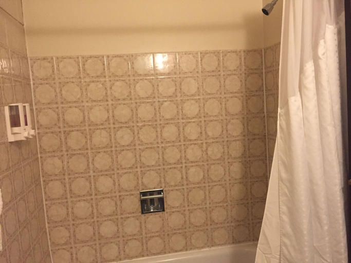 Bathroom 3, Armstrong Inn, North Okanagan