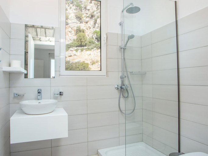 Bathroom 3, Villa in Rhodes With Infinity Pool & BBQ, South Aegean