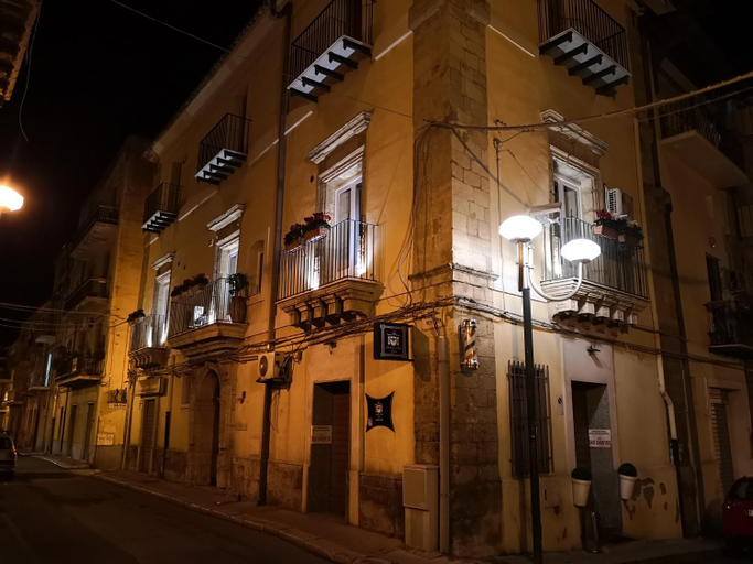 Others 3, Palazzo Gioffre, Caltanissetta