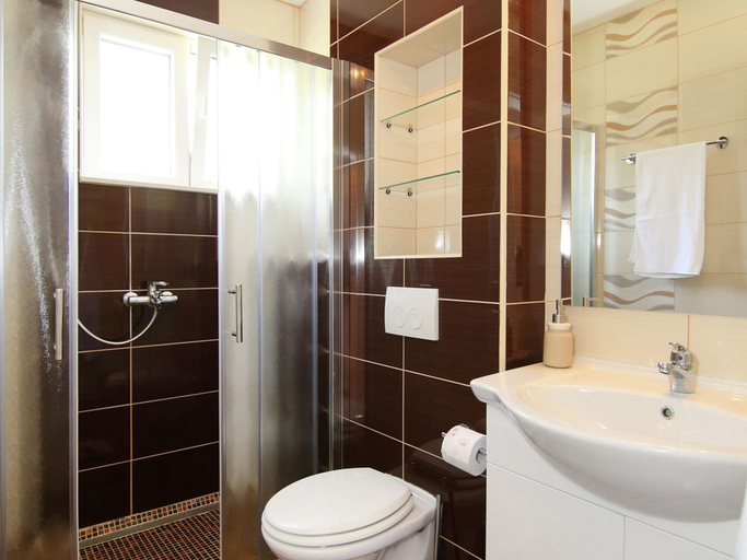 Bathroom 4, Modern Apartment in Kastel Stari, Kaštela