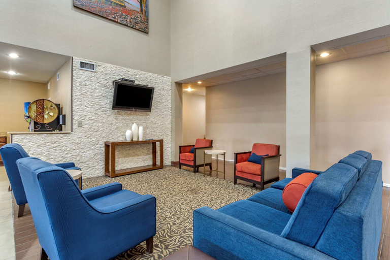 Others 5, Comfort Suites Cordova, Shelby