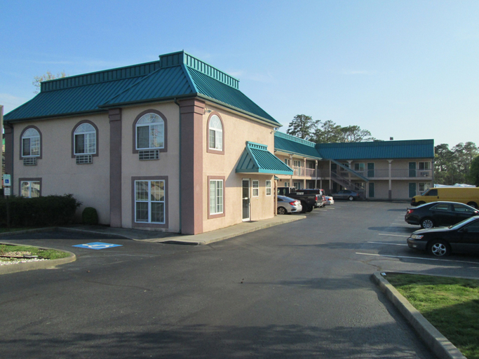 Exterior & Views 1, Delux Inn & Suites, Atlantic