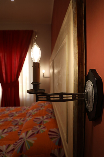 Bedroom 2, Arte Nei Colori, Rome