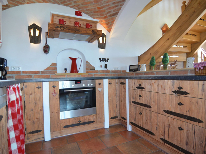 Others 5, Quaint Holiday Home in Feldwies near Ski Area, Traunstein