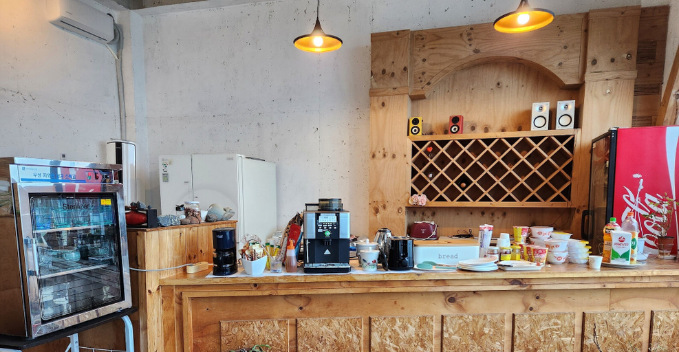 Food & Drinks 5, SANTORINI N Pension, Namhae