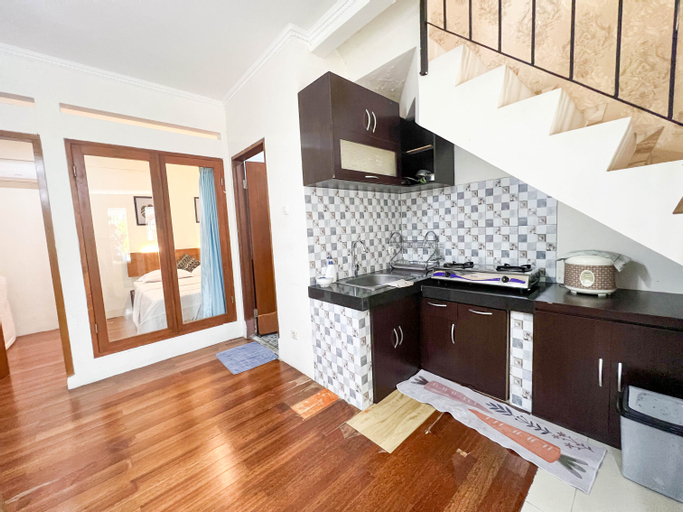 Dining Room 17