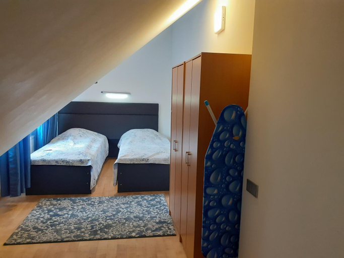 4, Attic rooms at Laisves avenue, Kauno